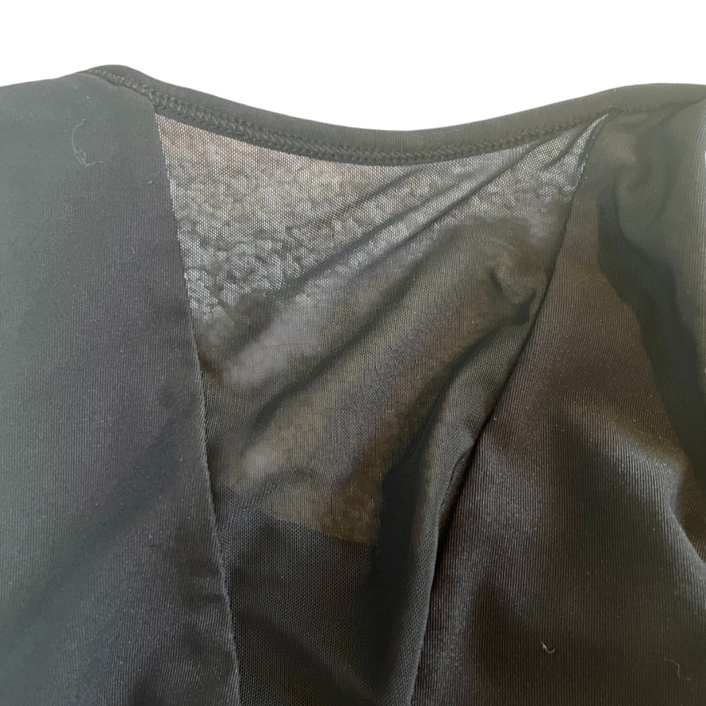 90 Degree By Reflex Black Mesh Sports Bra | Size Medium - Picture 8 of 9